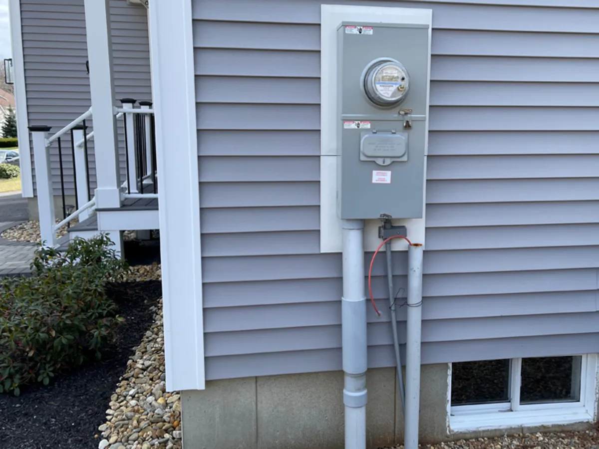 New 200-amp residential meter and service equipment installed by A.J. LeBlanc Heating in Southern New Hampshire