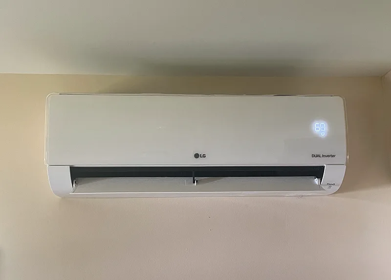 LG wall air conditioner - mini split