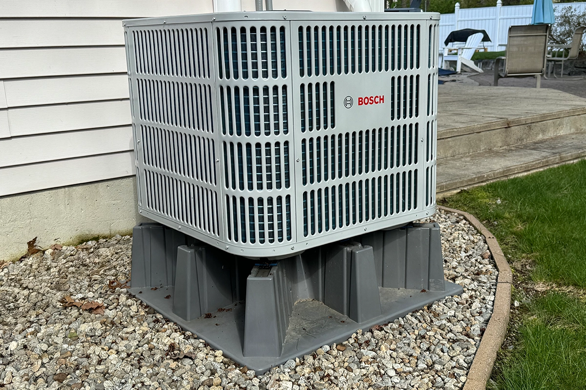 Bosch inverter heat pump installation in Southern New Hampshire for efficient heating and cooling